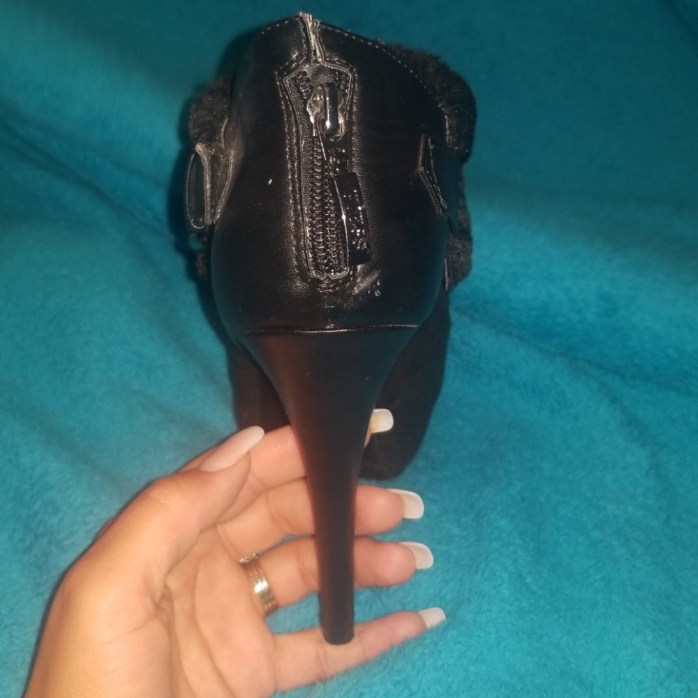 Booties - Picture 3 of 3